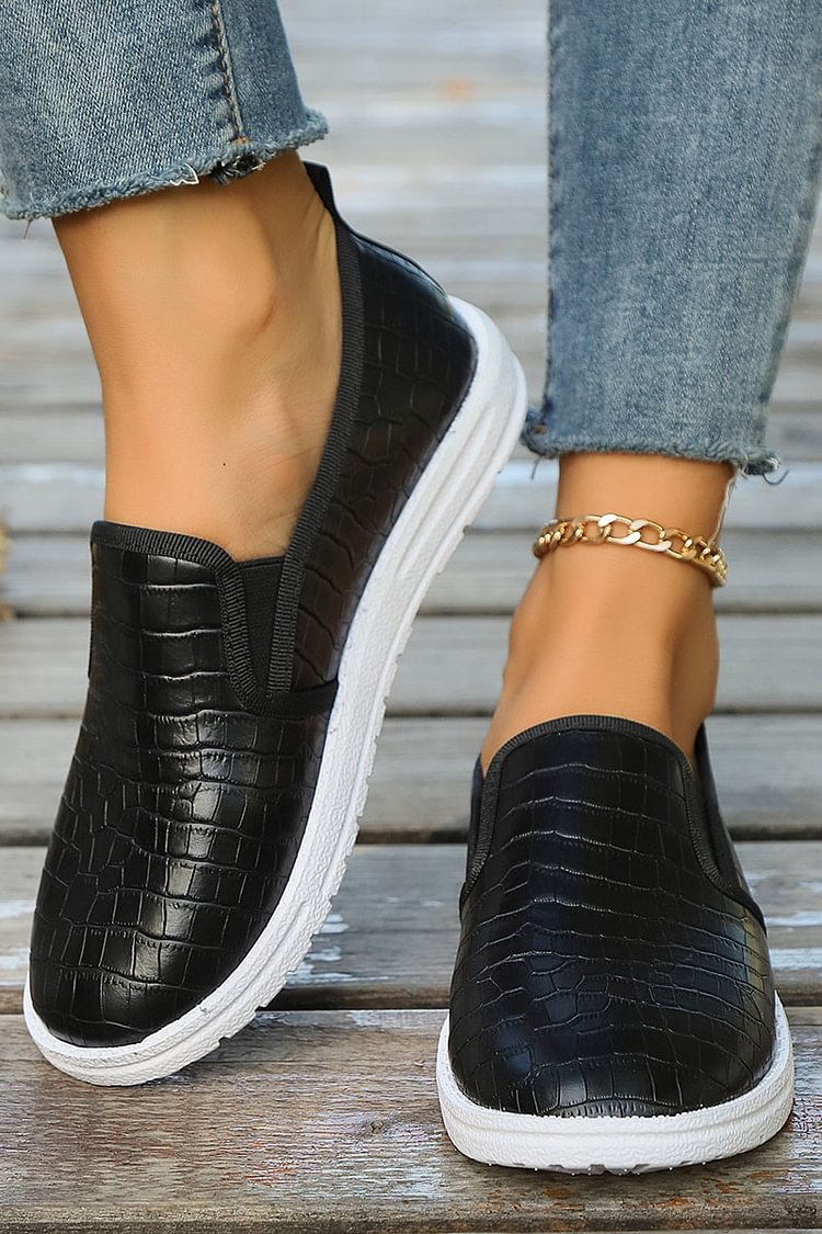 Petra | Chic Moccasin Footwear