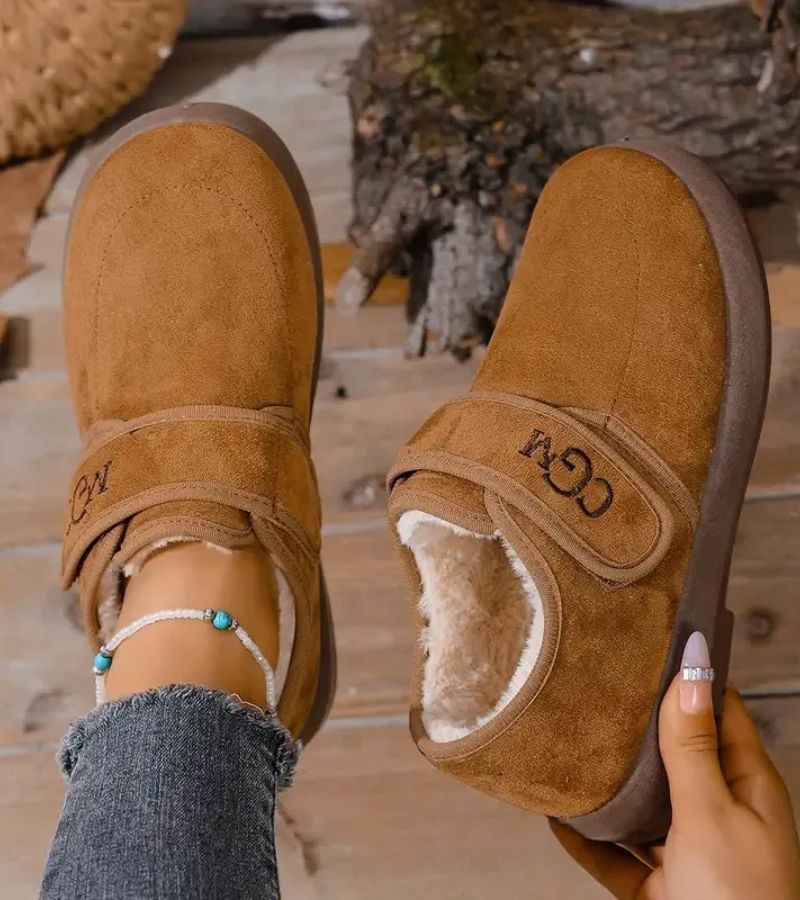 Kaira | Orthopedic Shoes
