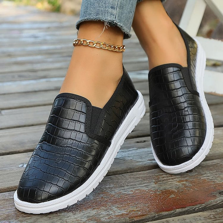 Petra | Chic Moccasin Footwear