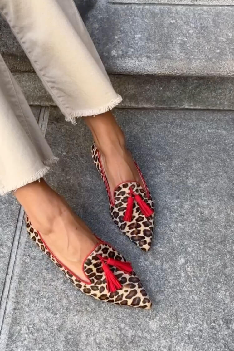 Daphne | Red Tassel Pointed Loafers