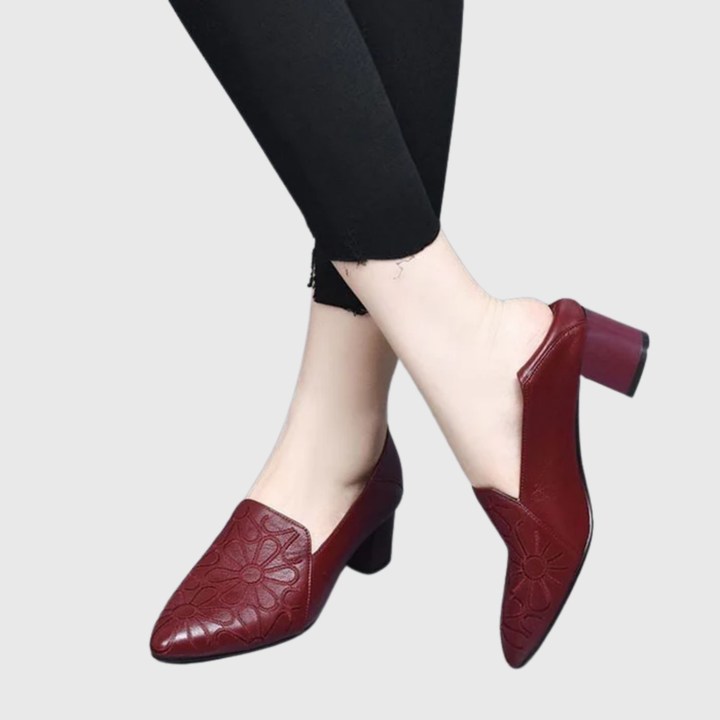Heidi | Soft Leather Embroidered Pumps