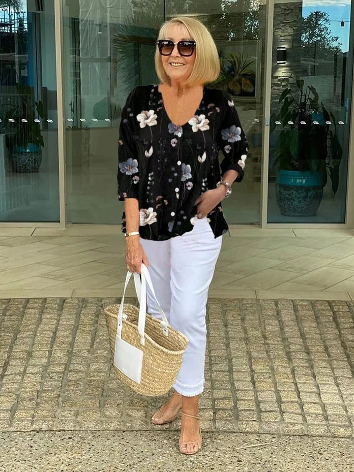Beatrice | Floral blouse with relaxed elegance