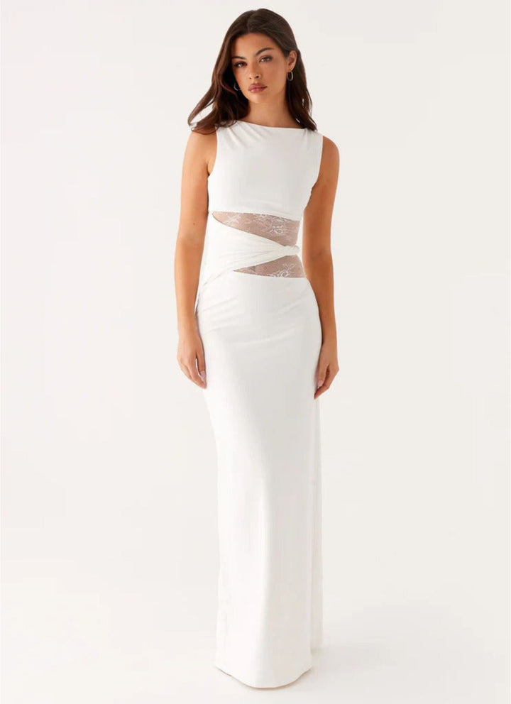 Leni - Fitted maxidress with discreet cuts and laces