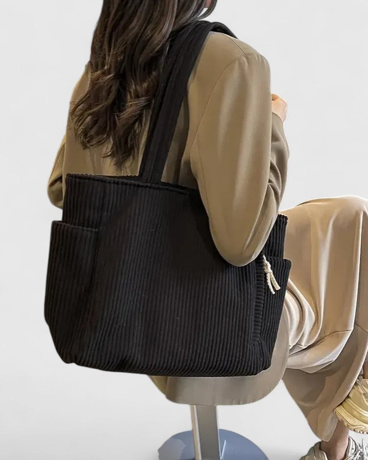 Annie | Chic Tote Bag