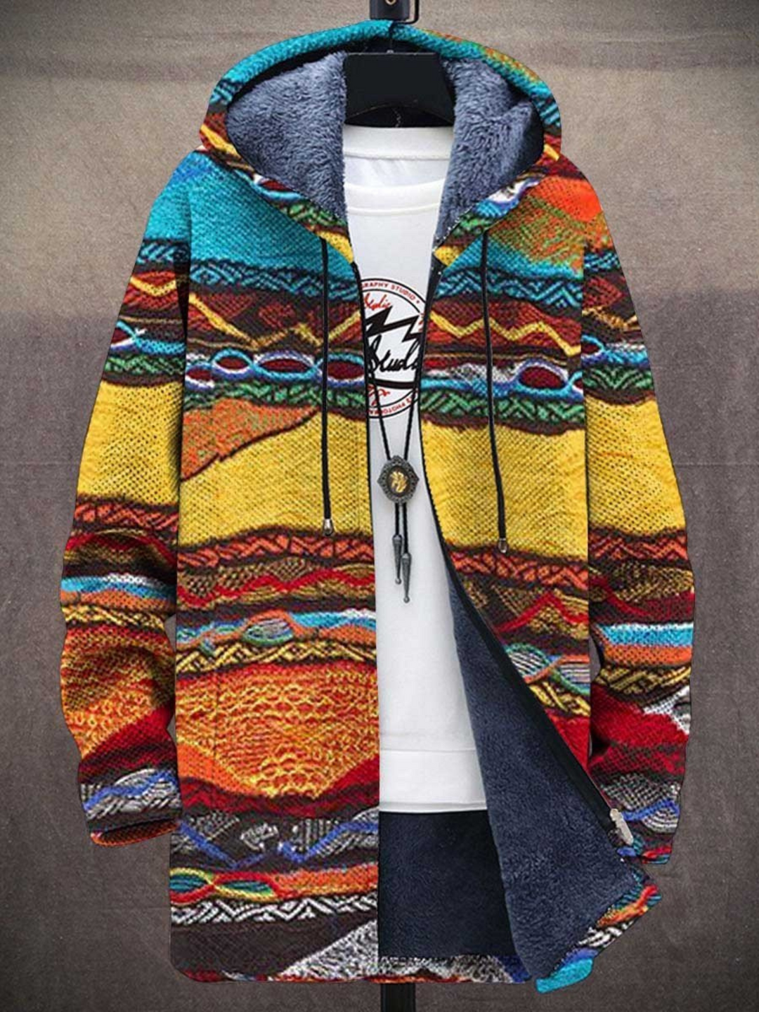 Jindalee | Luxurious Cardigan with Artistic Inspiration