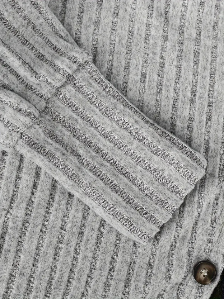 Kaia | Relaxed Knit Long Sleeve Top