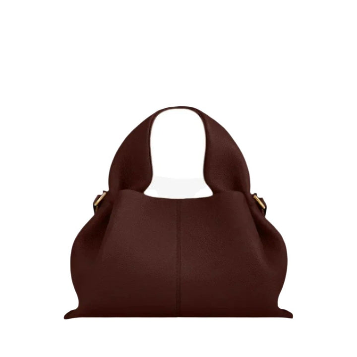 Annie | Chic Travel Companion