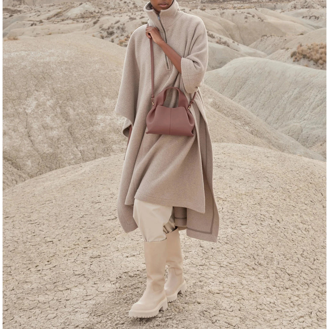 Annie | Chic Travel Companion