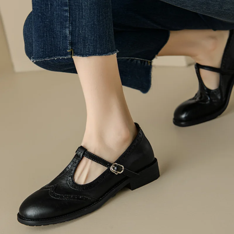 Annie | Chic T-Strap Mary Jane Shoes