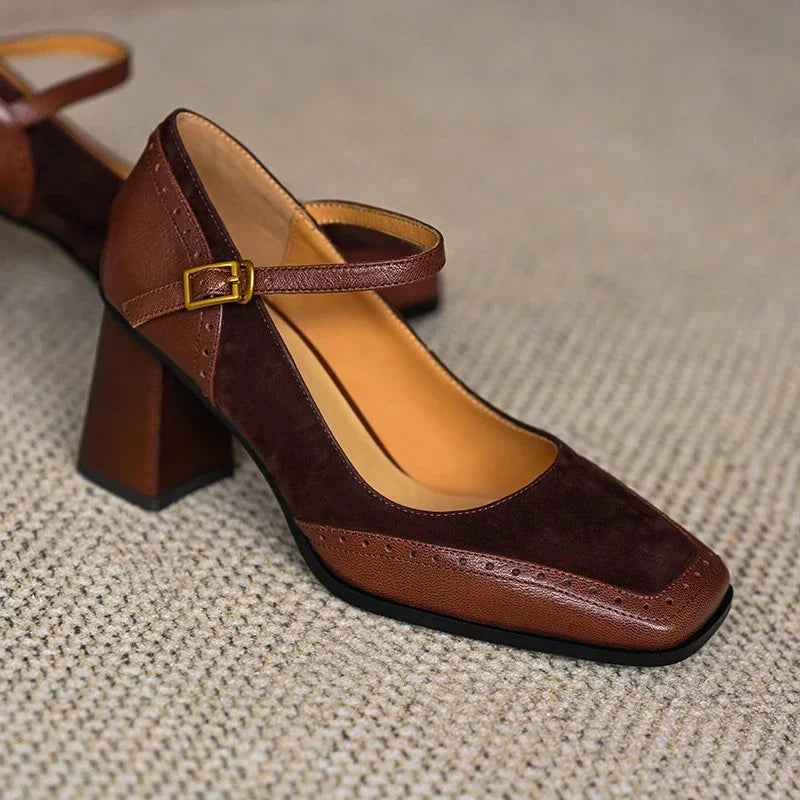 Annie | Timeless Classic Pumps