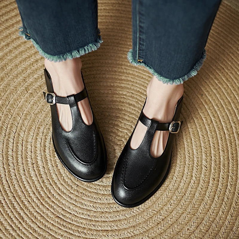 Annie | Elegant Low Heel Pumps