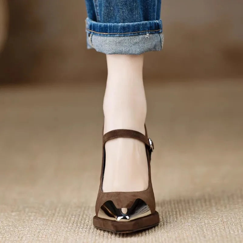 Annie | Mora Chic Heeled Pumps