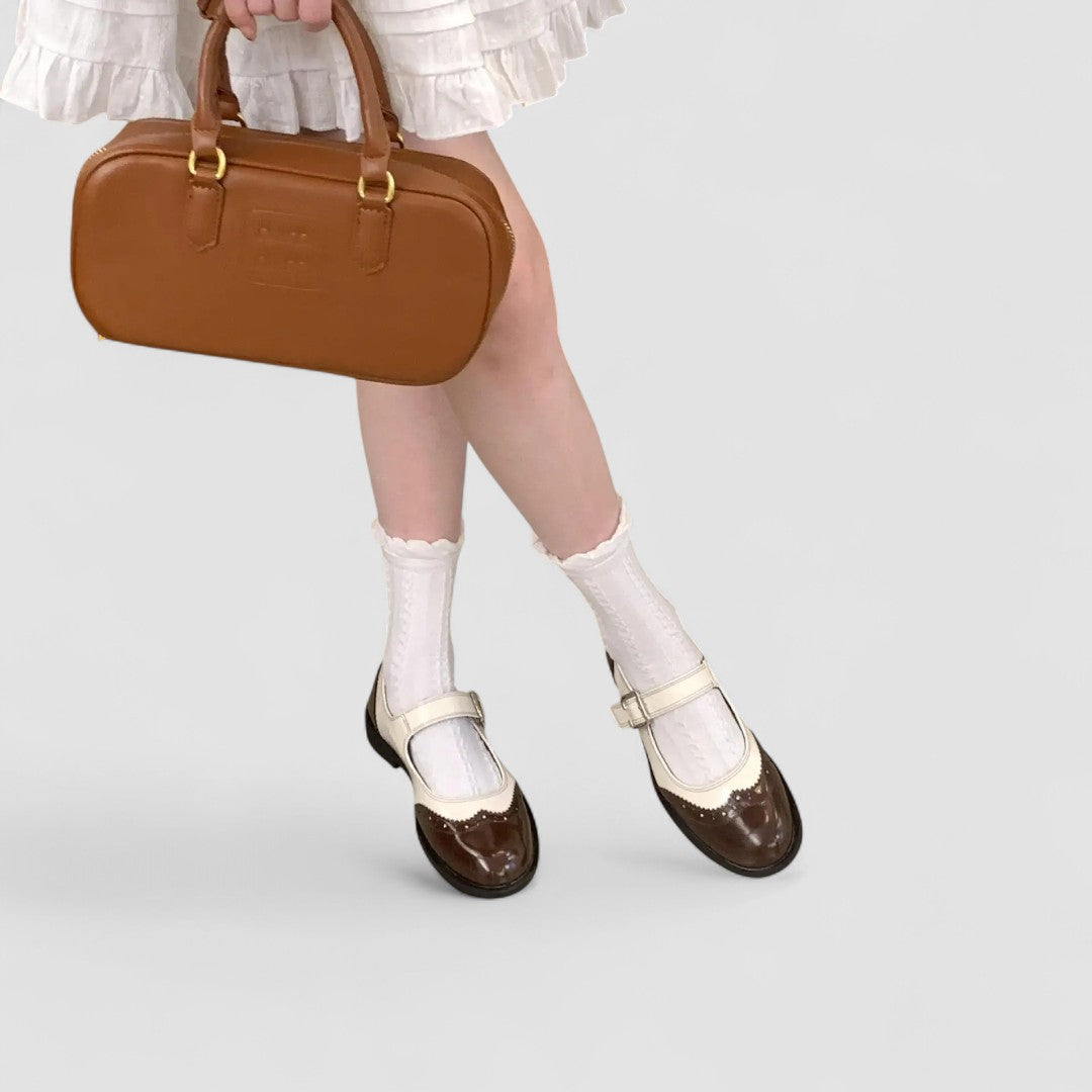 Annie | Laura Classic Mary Jane Shoes