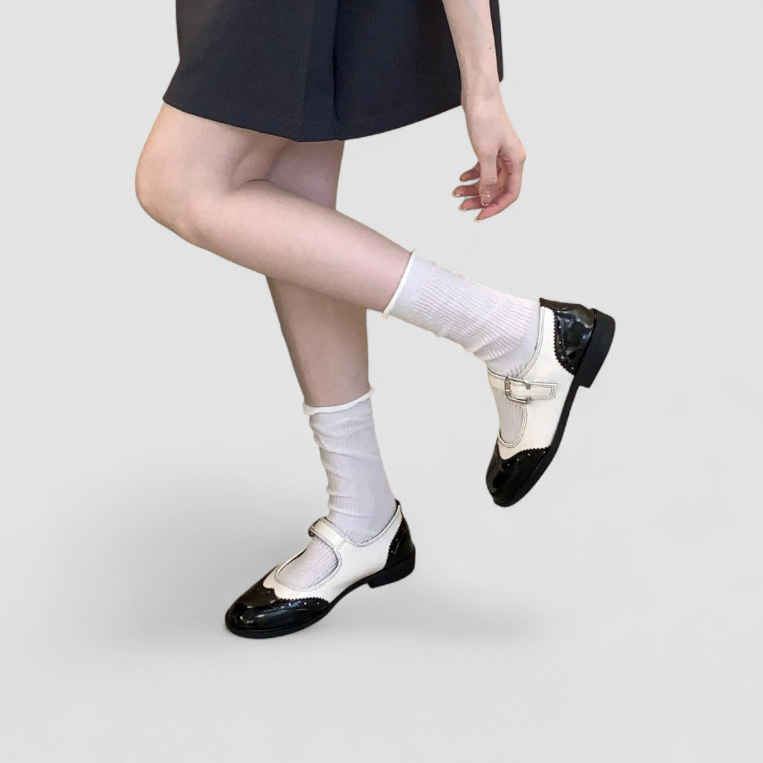 Annie | Laura Classic Mary Jane Shoes