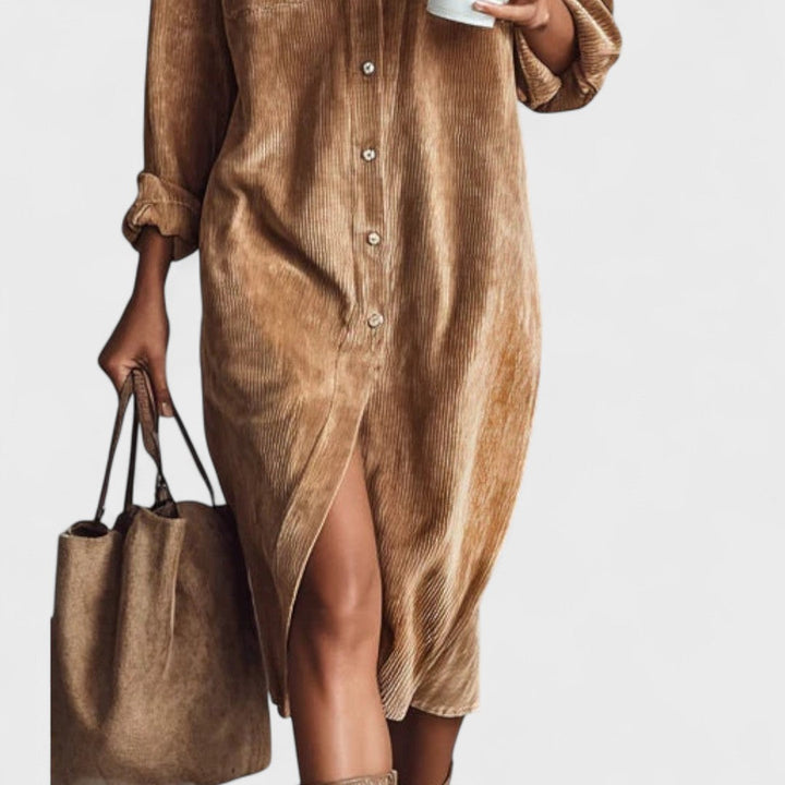 Lova - Modern dress with relaxed fit