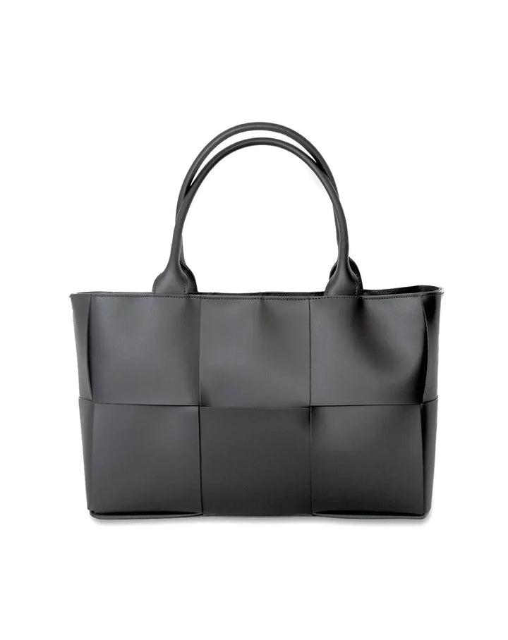 Serelune Tote Bag by Annie