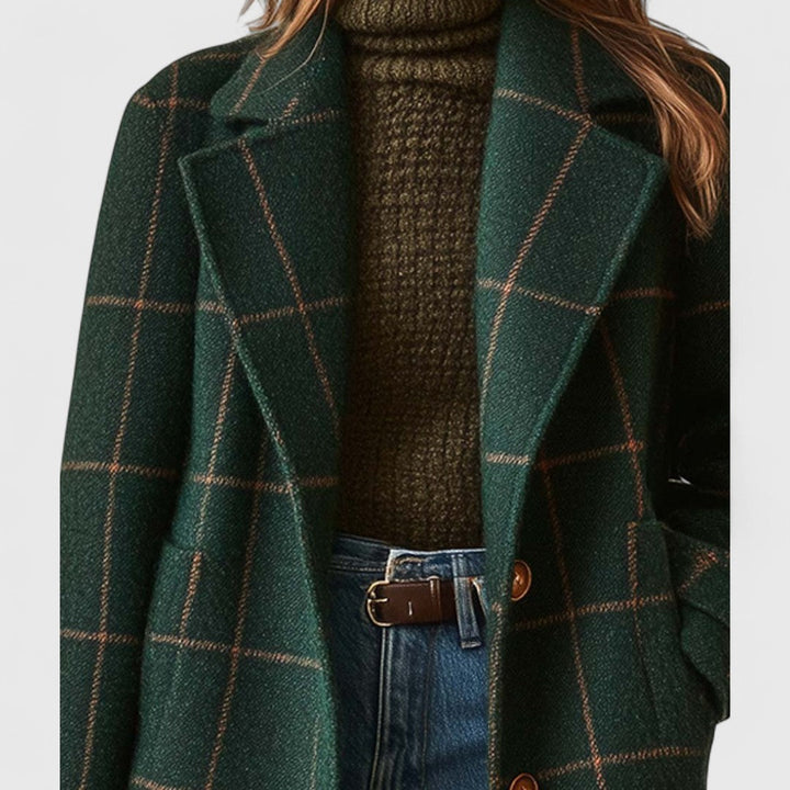 Sally – Timeless Checkered Coat