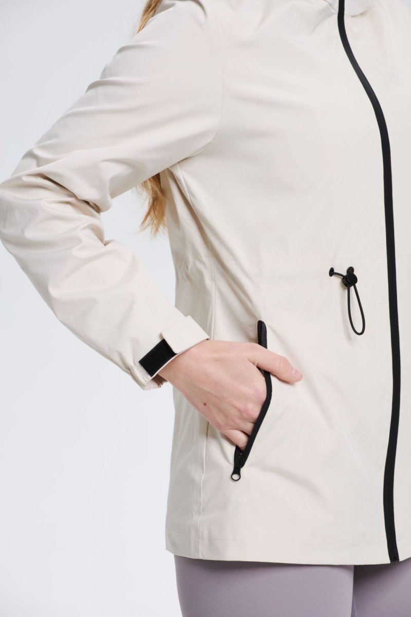 SAGE | ULTRA-LIGHT WATER-RESISTANT RAIN JACKET