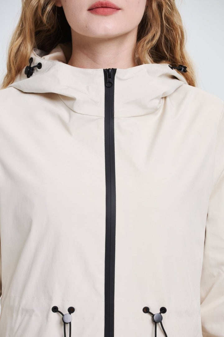 SAGE | ULTRA-LIGHT WATER-RESISTANT RAIN JACKET