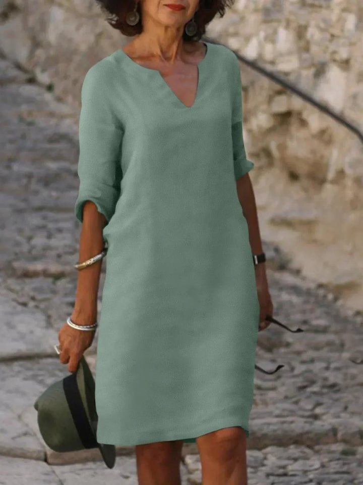 Alice | Elegant Dress with V-neck