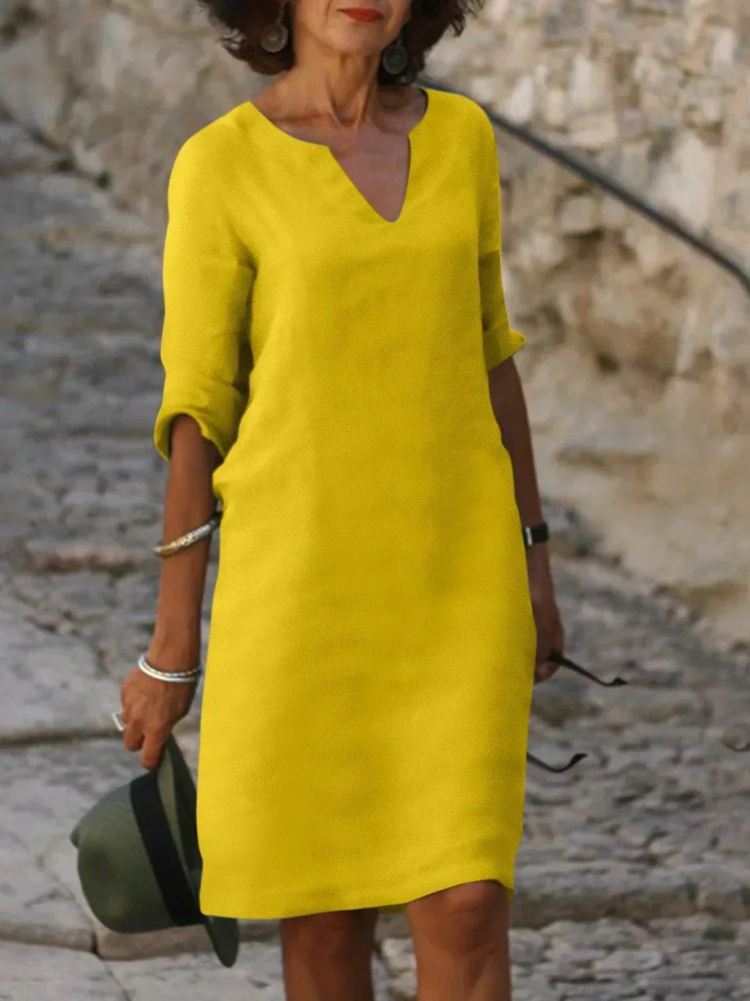 Alice | Elegant Dress with V-neck
