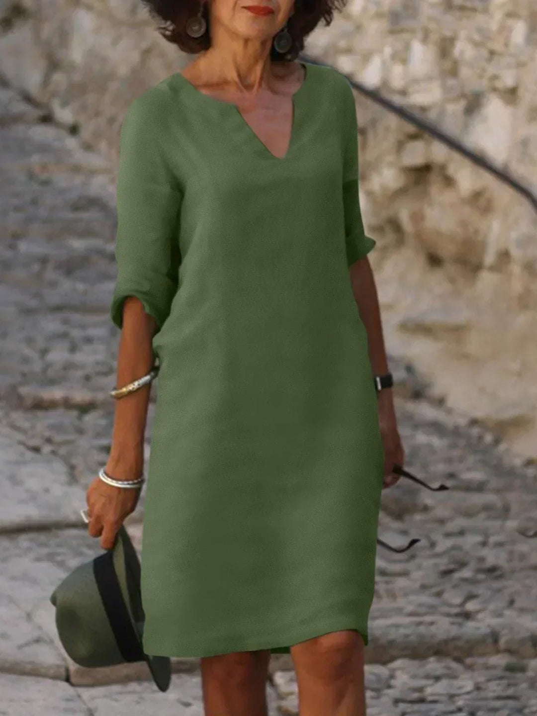 Alice | Elegant Dress with V-neck