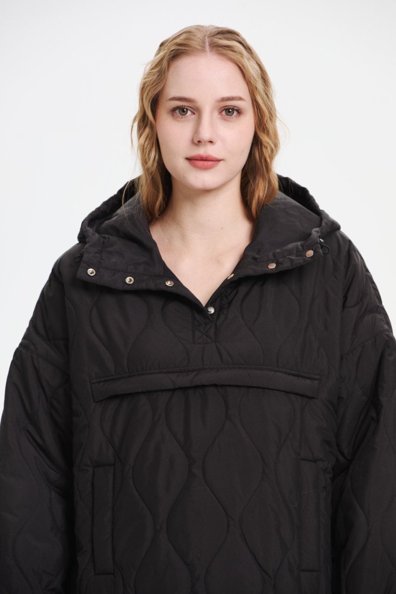 WILLOW | HOODED JACKET WITH QUILTED WATER-REPELLENT DESIGN