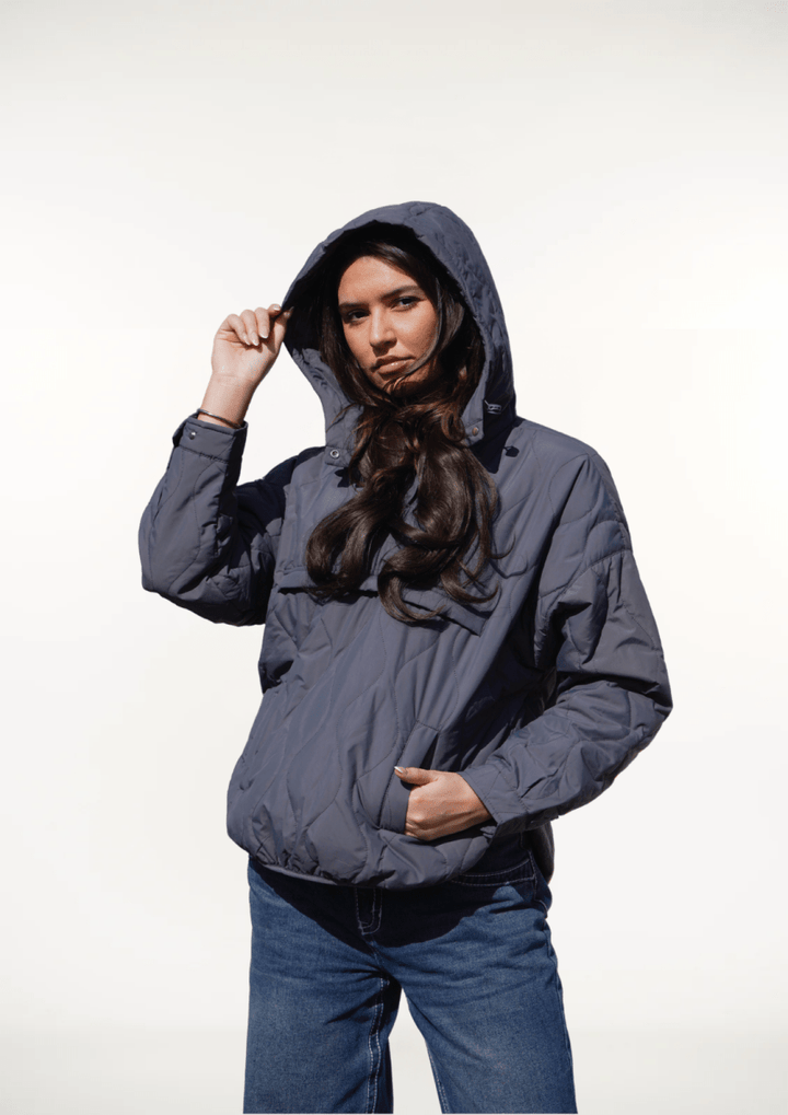 WILLOW | HOODED JACKET WITH QUILTED WATER-REPELLENT DESIGN