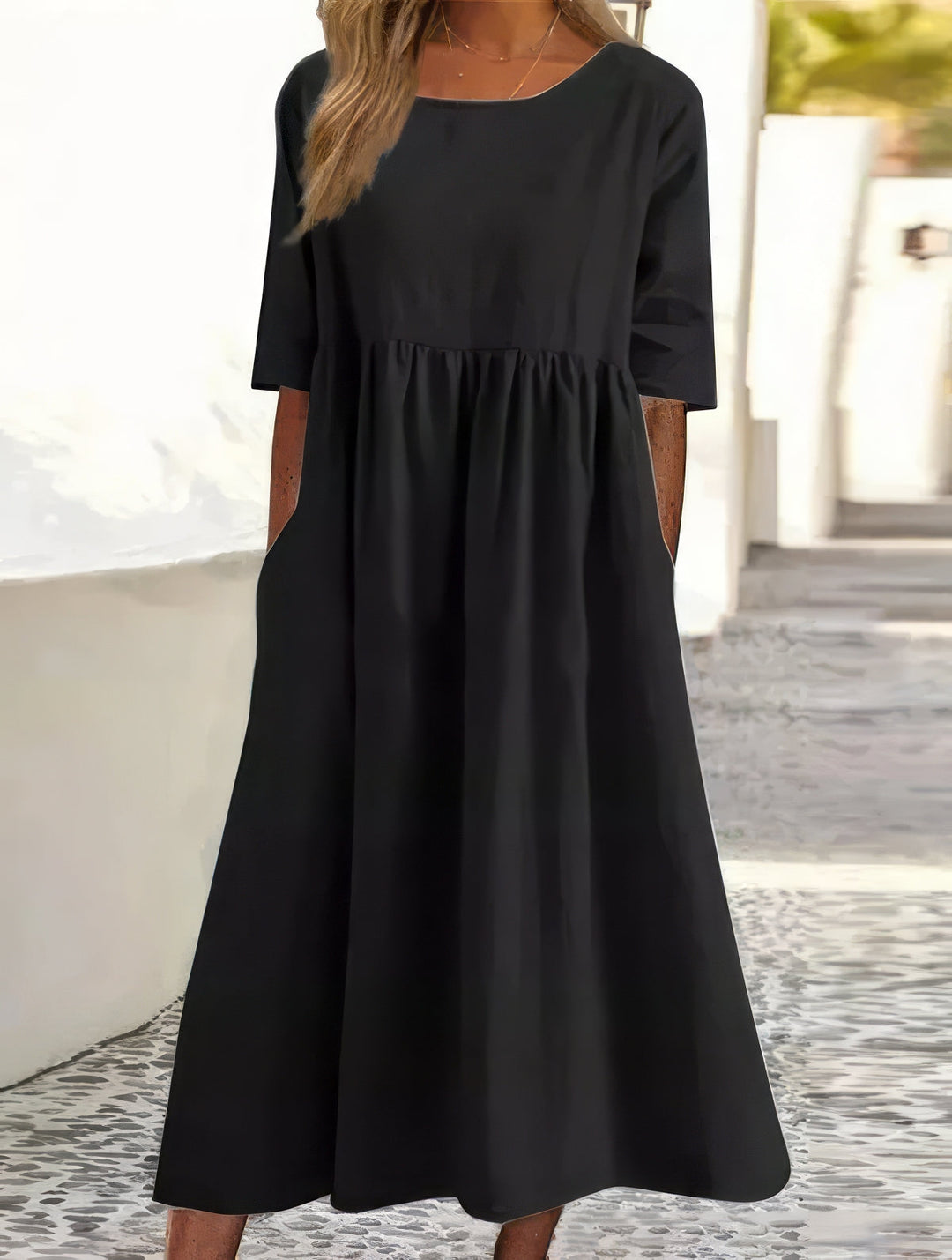 Nina | Relaxed Dress with Round Neck and Pockets
