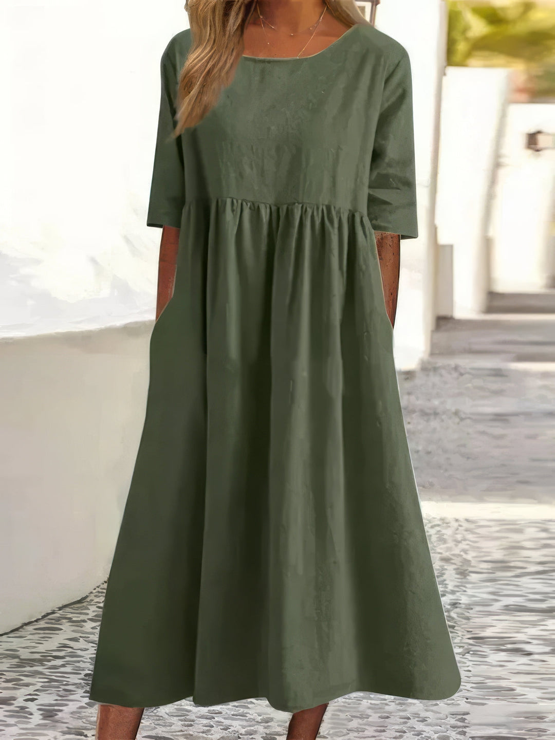 Nina | Relaxed Dress with Round Neck and Pockets